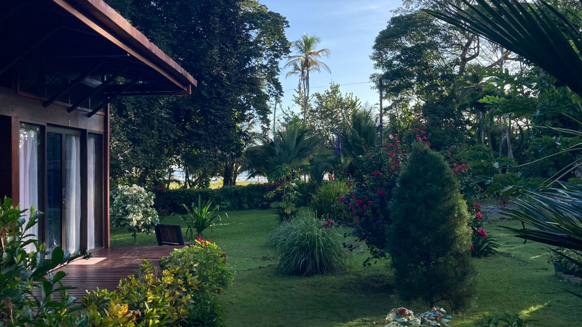 Kenaki Lodge in Cahuita, Costa Rica